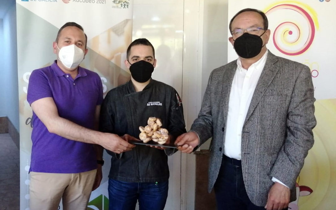 El cocinero Manuel Garea mostró sus ‘Sabores e Saberes’ gastronómicos en Melide