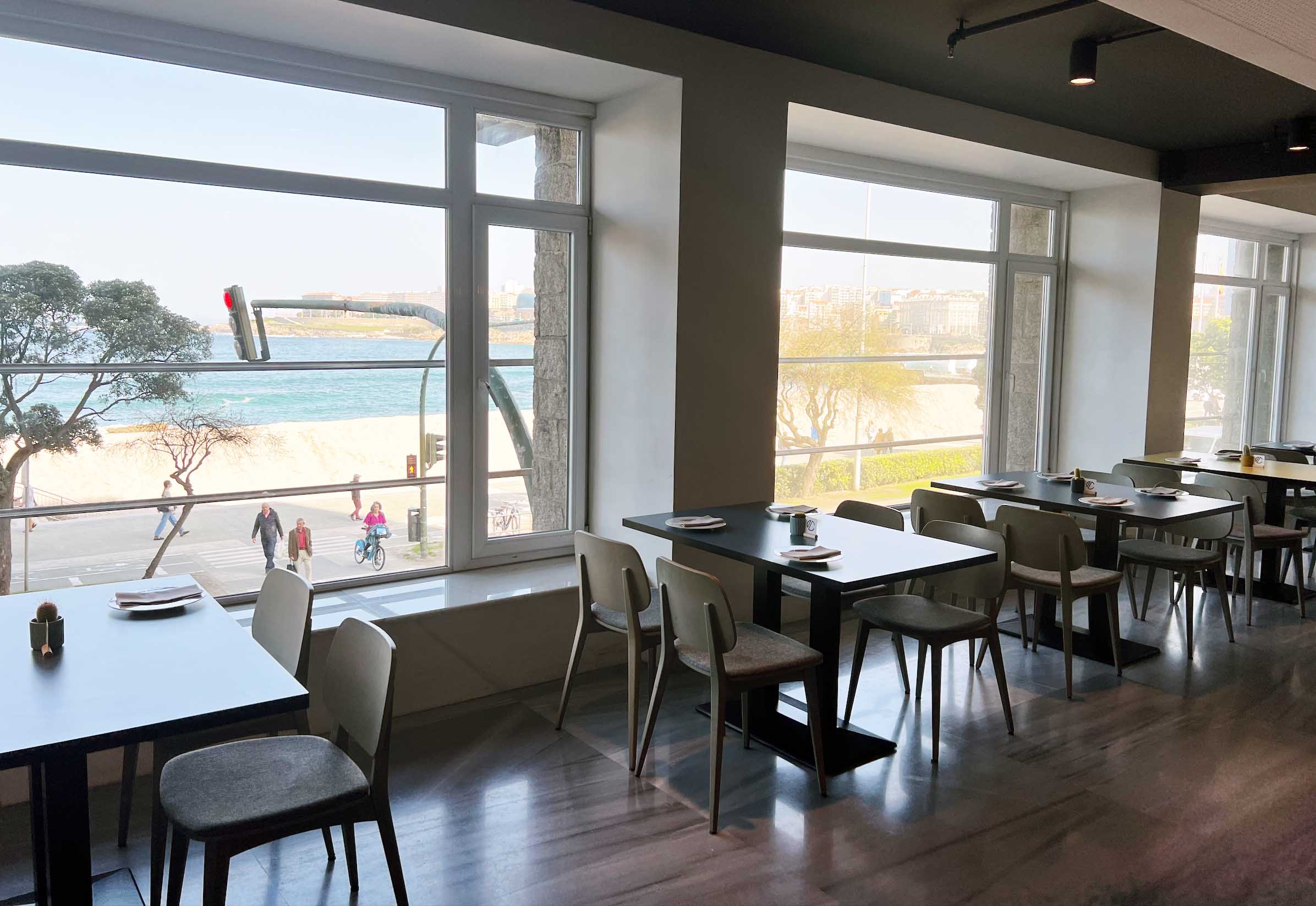 Cícero, un restaurante a la carta con vistas a la playa de Riazor